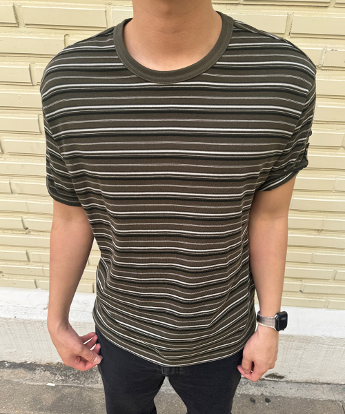 INTEMPOMOOD(インテンポムード)の「ロールアップボタンストライプTシャツ : 2カラー(Tシャツ/カットソー・メンズ・ホワイト/カーキ・MEDIUM/LARGE)」の16枚目の写真