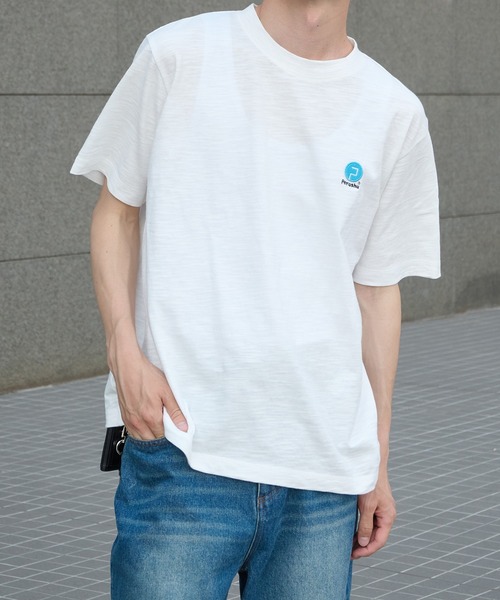 Perushu（ペルーシュ）の「ONE-POINT EMBROIDERY SLUB T SHIRT／ワンポイント刺繍ロゴスラブTシャツ（Tシャツ/カットソー・メンズ・ブラック/グレー/オフホワイト・MEDIUM/LARGE）」の4枚目の写真