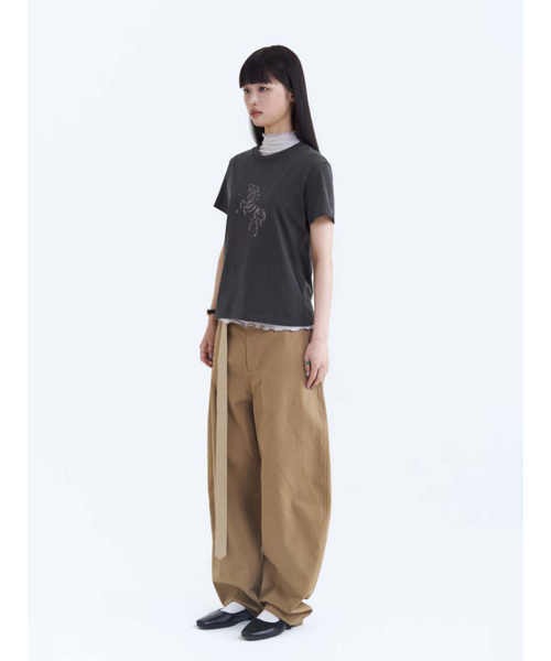 BIBORA（ビボラ）の「HORSE Tシャツ（チャコール）（Tシャツ/カットソー・レディース・その他・FREE）」の3枚目の写真