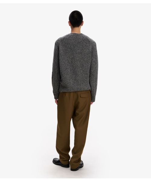 A.P.C.（アーペーセー）の「PANTALON RENATO（その他パンツ・メンズ・カーキ・46）」の3枚目の写真