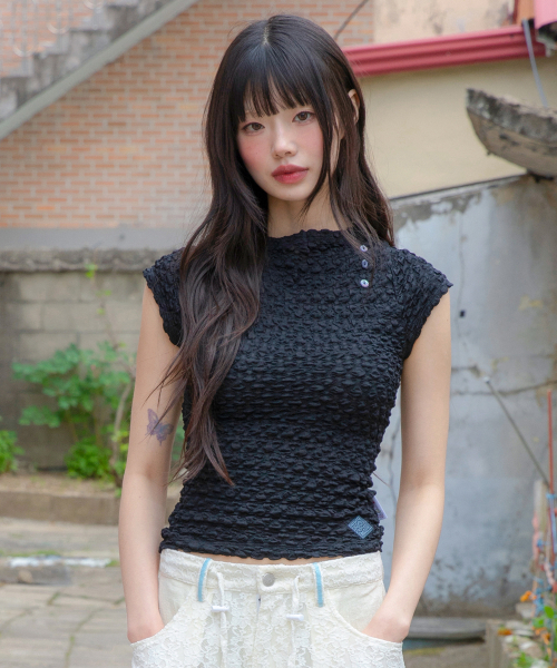 RuNaKi'Hu'(ルナキフ)の「WXT094 フィオリレシースルースリムTシャツ (ブラック)(Tシャツ/カットソー・レディース・その他・1/2)」の2枚目の写真