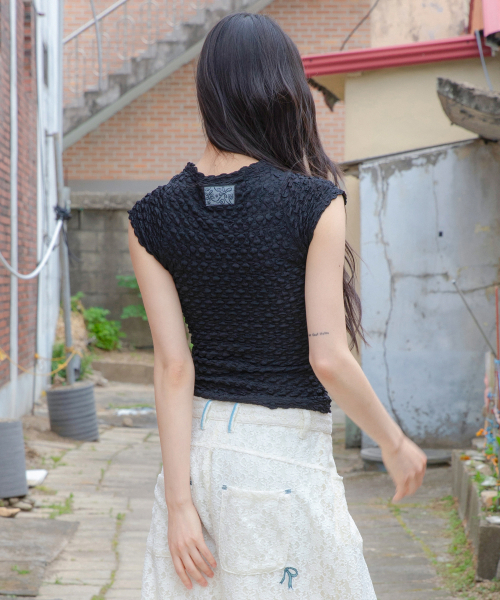 RuNaKi'Hu'(ルナキフ)の「WXT094 フィオリレシースルースリムTシャツ (ブラック)(Tシャツ/カットソー・レディース・その他・1/2)」の3枚目の写真