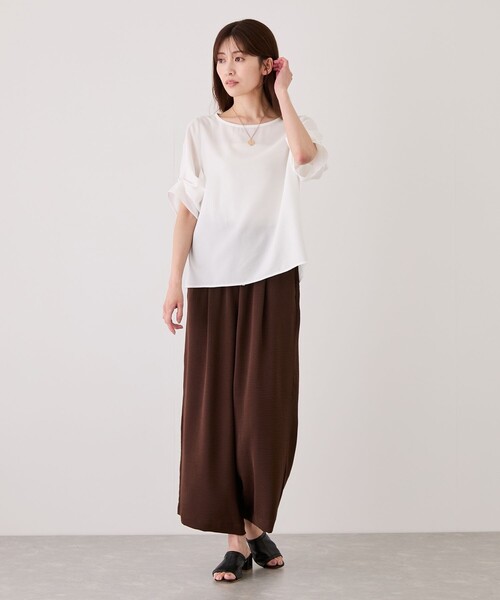 Jayro(ジャイロ)の「タックディティールスリーブブラウス(シャツ/ブラウス・レディース・ホワイト系その他/ブラック系その他/ブルー系その他5・M)」の13枚目の写真