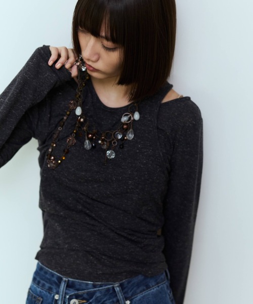 flaeu（フラユ）の「Slub Layered Pullover（Tシャツ/カットソー・レディース・ベージュ/チャコールグレー・FREE）」の4枚目の写真