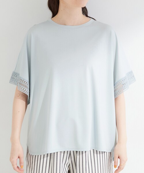 SHOO・LA・RUE（シューラルー）の「【ひんやり/UV】お袖レースが上品 ゆったりとろみトップス（Tシャツ/カットソー・レディース・ブラック/キャメル/ブルー系その他/サックスブルー/ホワイト/ベージュ・00）」の11枚目の写真