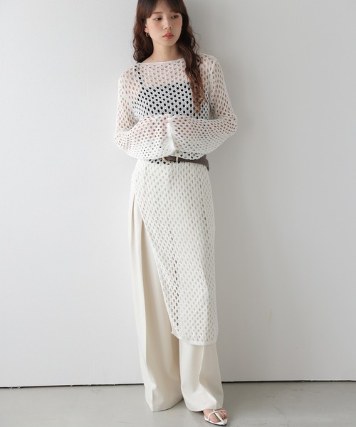 CURA CLOSET(キュラ クローゼット)の「透かし編みロングニットワンピース/体型カバー/アレンジ自在(ワンピース・レディース・ホワイト/ライム/ブラック/ブラウン・フリー)」の2枚目の写真
