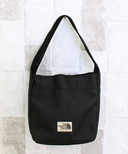 THE NORTH FACE(ザノースフェイス)の「TNF トリグバッグ ミニ Wl Trig Bag Mini 韓国限定(トートバッグ・レディース・ブラック・ONE)」の3枚目の写真