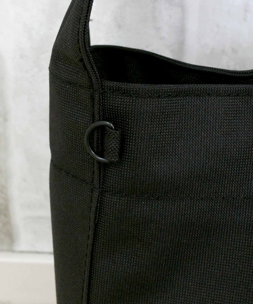 THE NORTH FACE(ザノースフェイス)の「TNF トリグバッグ ミニ Wl Trig Bag Mini 韓国限定(トートバッグ・レディース・ブラック・ONE)」の6枚目の写真