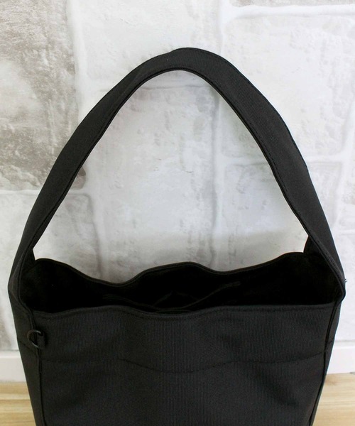 THE NORTH FACE(ザノースフェイス)の「TNF トリグバッグ ミニ Wl Trig Bag Mini 韓国限定(トートバッグ・レディース・ブラック・ONE)」の7枚目の写真