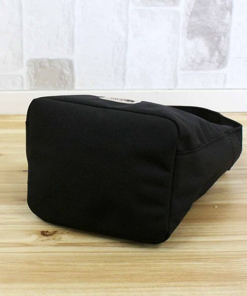 THE NORTH FACE(ザノースフェイス)の「TNF トリグバッグ ミニ Wl Trig Bag Mini 韓国限定(トートバッグ・レディース・ブラック・ONE)」の8枚目の写真