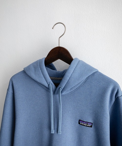 patagonia(パタゴニア)の「Patagonia パタゴニア M'S P 6 LABEL UPRISAL HOODY ラベルアップライザルフーディ/裏起毛長袖プルオーバーパーカー(パーカー・メンズ・ブラック/ブルー・XL/L/M/S)」の12枚目の写真