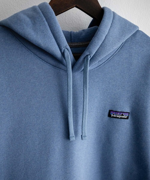 patagonia(パタゴニア)の「Patagonia パタゴニア M'S P 6 LABEL UPRISAL HOODY ラベルアップライザルフーディ/裏起毛長袖プルオーバーパーカー(パーカー・メンズ・ブラック/ブルー・XL/L/M/S)」の18枚目の写真