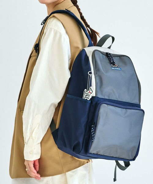 BALMORAL(バルモラル)の「BALMORAL 大容量・多収納リュックサック 撥水 30L(バックパック/リュック・レディース・ネイビー系/スモークピンク/その他1/ダークグレー/ブラック/グレイッシュベージュ・FREE)」の4枚目の写真