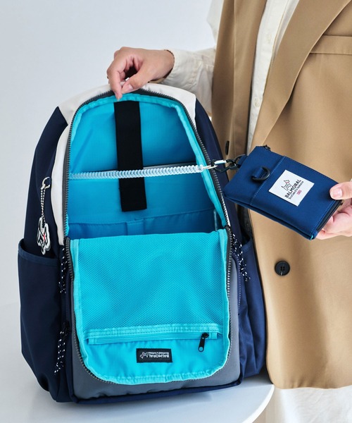 BALMORAL(バルモラル)の「BALMORAL 大容量・多収納リュックサック 撥水 30L(バックパック/リュック・レディース・ネイビー系/スモークピンク/その他1/ダークグレー/ブラック/グレイッシュベージュ・FREE)」の11枚目の写真