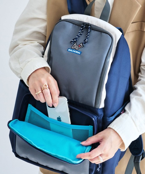 BALMORAL(バルモラル)の「BALMORAL 大容量・多収納リュックサック 撥水 30L(バックパック/リュック・レディース・ネイビー系/スモークピンク/その他1/ダークグレー/ブラック/グレイッシュベージュ・FREE)」の15枚目の写真
