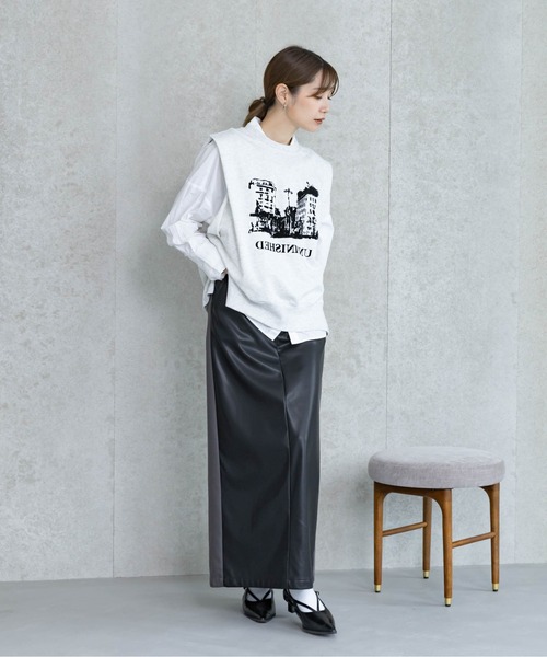 Pqran（クラン）の「フロッキープリント裏毛プルオーバー（Tシャツ/カットソー・レディース・グレー・FREE）」の4枚目の写真