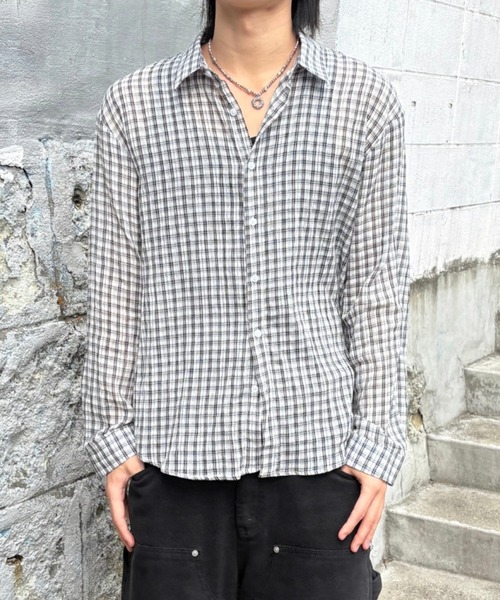 Never mind the XU / Chikashitsu+(ネバーマインド ザ エックスユー / チカシツプラス)の「sheer check shirt (3color) / シアーチェック長袖シャツ(シャツ/ブラウス・メンズ・グレー/ピンク/ブラック・ONE SIZE)」の2枚目の写真