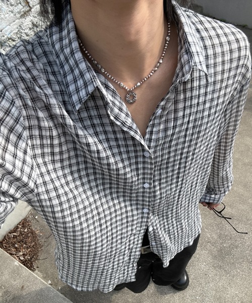 Never mind the XU / Chikashitsu+(ネバーマインド ザ エックスユー / チカシツプラス)の「sheer check shirt (3color) / シアーチェック長袖シャツ(シャツ/ブラウス・メンズ・グレー/ピンク/ブラック・ONE SIZE)」の4枚目の写真
