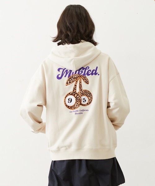 MILKFED.（ミルクフェド）の「LEOPARD PRINT CHERRY PATCH SWEAT HOODIE（パーカー・レディース・ブラック/オフホワイト/ライトパープル・M/L）」の2枚目の写真
