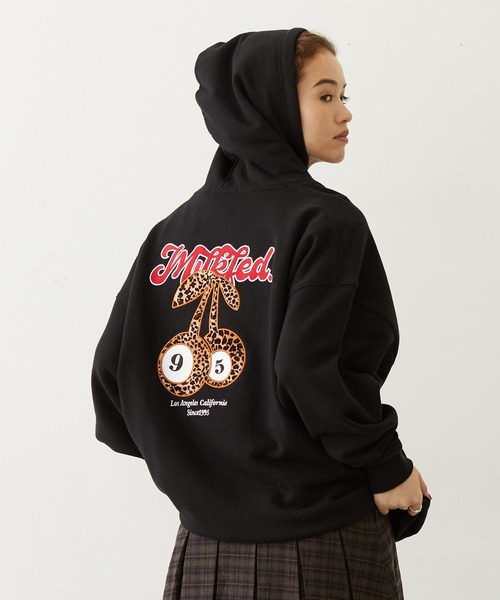 LEOPARD PRINT CHERRY PATCH SWEAT HOODIE（パーカー）｜MILKFED