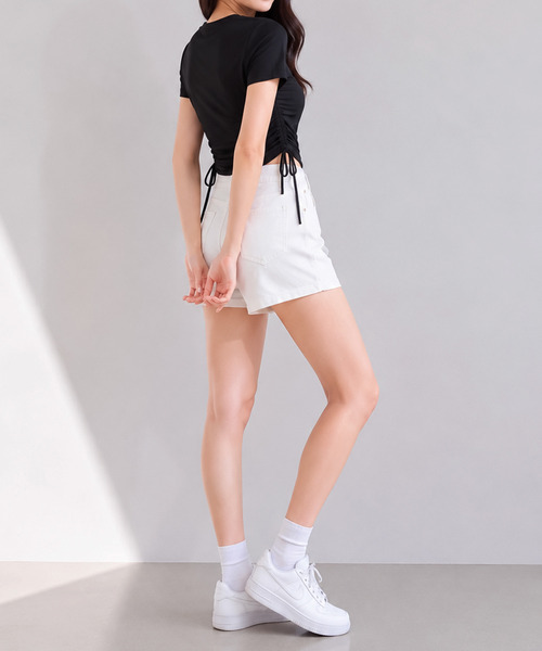 NinaetLina(ニナエリナ)の「デニムショートパンツ(デニムパンツ・レディース・ホワイト/ブラック・M/L/S)」の5枚目の写真