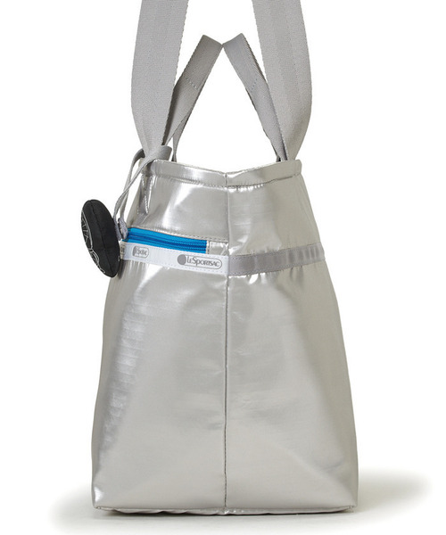 LeSportsac(レスポートサック)の「【DORAEMON】TWO HANDLE ZIP TOTE(トートバッグ・レディース・シルバー・FREE)」の5枚目の写真