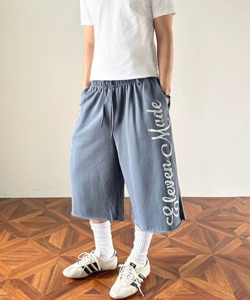 FreeZone(フリーゾーン)の「【ユニセックス】配色サイドロゴプリント カットオフワイドハーフパンツ(その他パンツ・メンズ・ブラック/ブルー・S/M/L)」の15枚目の写真