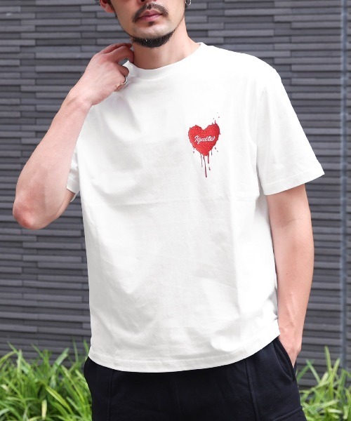 LUXSTYLE(ラグスタイル)の「接触冷感ハートTシャツ(Tシャツ/カットソー・メンズ・オフホワイト/ブラック・L/M)」の1枚目の写真
