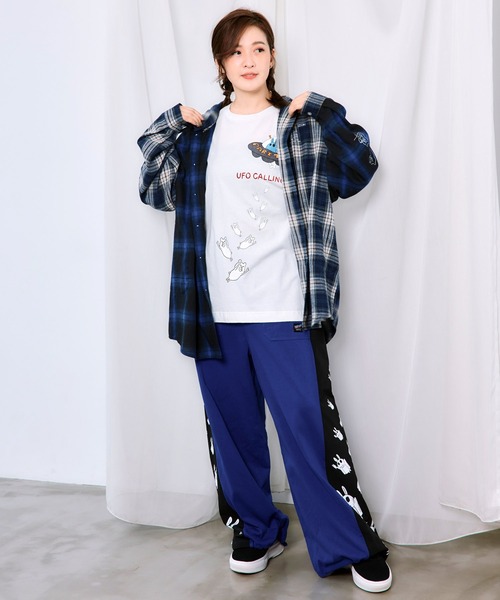 ScoLar（スカラー）の「363106：UFO離脱クマ柄Tシャツ（Tシャツ/カットソー・レディース・グレー/オフホワイト・M）」の6枚目の写真