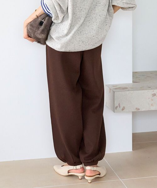 le.coeur blanc(ルクールブラン)の「TORRAZZO DONNA リラックスニットパンツ(その他パンツ・レディース・ブラック/ブラウン・38)」の18枚目の写真
