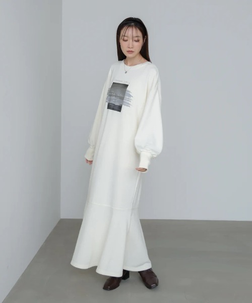 Bab(バブ)の「【選べるサイズ展開】前後2WAYホックプリントマーメイドスウェットワンピース(ワンピース・レディース・チャコールグレー/アイボリー/杢グレー・SMALL/MEDIUM)」の6枚目の写真