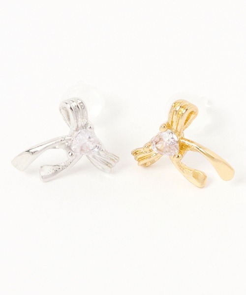 LAKOLE（ラコレ）の「アシナガリボン樹脂ピアス / 1051808（ピアス（両耳用）・レディース・その他1/その他2・FREE）」の4枚目の写真