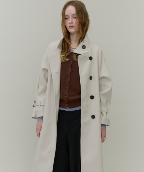 Plumel(プルメル)の「Stand Collar Sleeve Belt Long Coat / ウールライクスタンドカラーロングコート(ステンカラーコート・レディース・オフホワイト/ブラック・MEDIUM)」の12枚目の写真