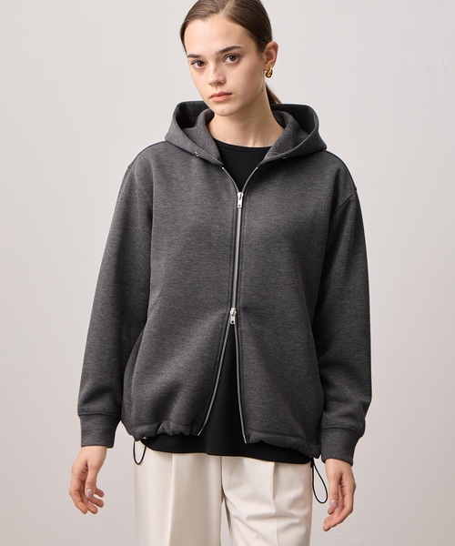 LE SOUK HOLIDAY(ルスークホリデー)の「裾ドロストWジップパーカー(Tシャツ/カットソー・レディース・チャコールグレー/ダークブラウン/オフホワイト・L/M)」の2枚目の写真