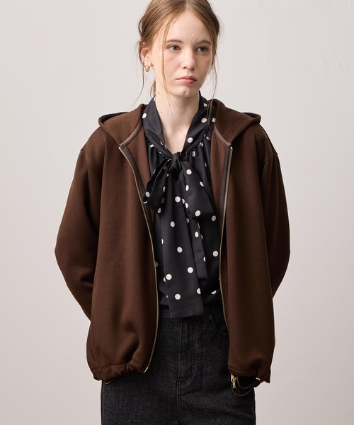LE SOUK HOLIDAY(ルスークホリデー)の「裾ドロストWジップパーカー(Tシャツ/カットソー・レディース・チャコールグレー/ダークブラウン/オフホワイト・L/M)」の4枚目の写真
