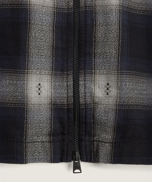 VANS(バンズ)の「LARKSPUR ジップフランネルシャツ / Larkspur Zip Plaid Flannel Shirt Black VN000U57BLK1(シャツ/ブラウス・メンズ・ブラック・X-LARGE/SMALL/MEDIUM/LARGE)」の5枚目の写真