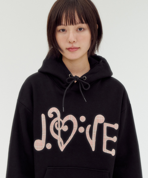 ambler(エムブラー)の「MELODY LOVE アップリケ刺繍フードTシャツ AHP1309 (ブラック)(パーカー・レディース・その他・S/M/L)」の1枚目の写真