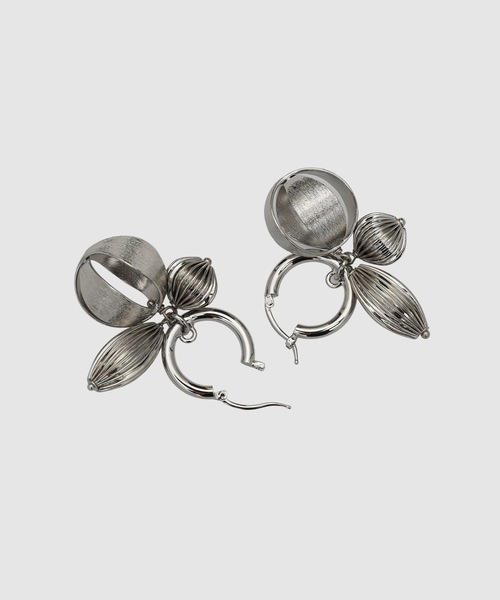MARNI（マルニ）の「BONBON / ピアス（ピアス（両耳用）・レディース・シルバー・ONE SIZE）」の2枚目の写真