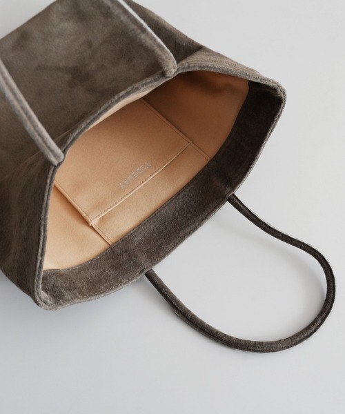 TIDEWAY（タイドウェイ）の「PIGSUEDE TOTE（トートバッグ・レディース・チャコールグレー/ブラック/サーモンピンク/ブラウン/ベージュ・FREE）」の9枚目の写真