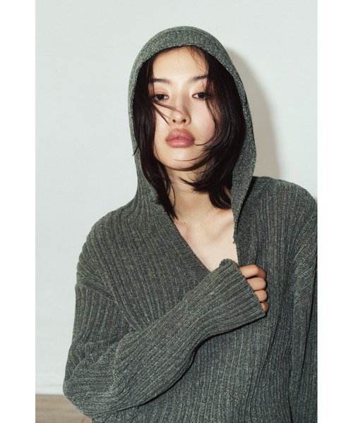 Knuth Marf（クヌースマーフ）の「rib hoodie boucle knit（ニット/セーター・レディース・ブラウン/カーキ/ピンク・FREE）」の2枚目の写真