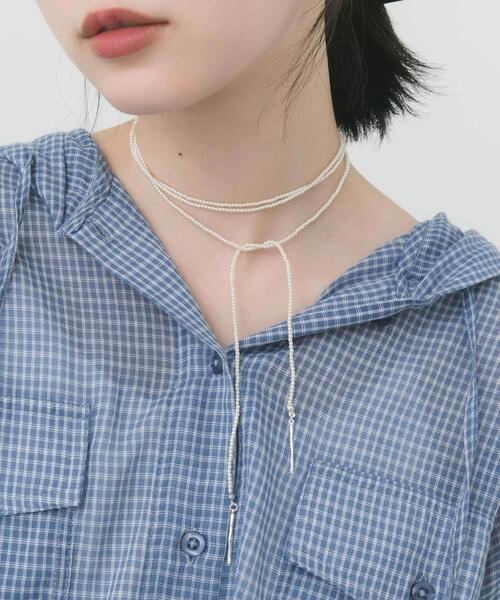 SMELLY(スメリー)の「ミニパールマルチロングネックレス(ネックレス・レディース・ホワイト・-)」の4枚目の写真