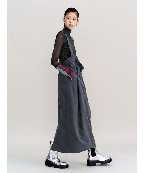 UN3D.(アンスリード)の「WRAP TWIST JUMPER DRESS / ラップツイストジャンパードレス(ワンピース・レディース・ブラック/グレー・38/36)」の6枚目の写真