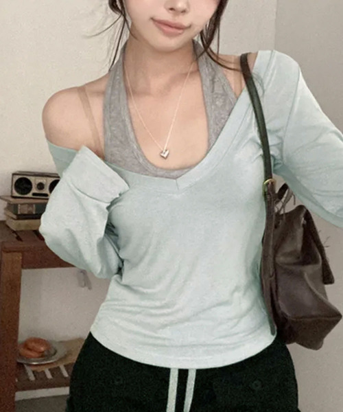 VIVID LADY(ビビッドレディー)の「配色ホルターネックインナードッキング Vネック長袖トップス(Tシャツ/カットソー・レディース・チャコールグレー/ライトブルー/グリーン・FREE)」の18枚目の写真