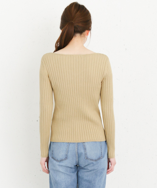 KBF+(ケービーエフプラス)の「KBF+ ラウンドVネックニット(ニット/セーター・レディース・ブラック/オフホワイト/ベージュ・ONE)」の6枚目の写真