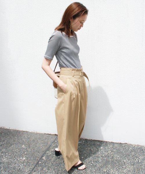 SLOBE IENA(スローブイエナ)の「エアリーテレコボートネックプルオーバー◆(Tシャツ/カットソー・レディース・グレー/ナチュラル/サックスブルー/ブラック系その他・FREE)」の6枚目の写真