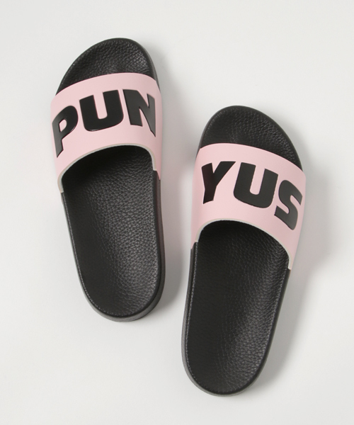 PUNYUS（プニュズ）の「ロゴシャワーサンダル（サンダル・レディース・ホワイト/ピンク/ブラック・3/1/2/4）」の3枚目の写真