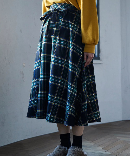 AMERICAN HOLIC(アメリカンホリック)の「・ベルト付チェックフレアスカート(スカート・レディース・ネイビー/グレー/レッド/ダークグレー/ブルーグリーン/ダークベージュ/ダークネイビー・FREE)」の5枚目の写真
