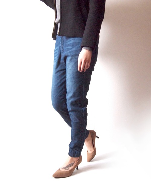 BEATJIVE（ビートジャイブ）の「ストレッチ デニム or コーデュロイ ジョガーパンツ イージーパンツ レディース（デニムパンツ・レディース・ネイビー/インディゴブルー/ライトブルー/ホワイト系その他/ベージュ/ブラック/ベージュ系その他/ブルー系その他2/ブルー系その他/バーガンディー/ブラック系その他/ベージュ系その他2/カーキ/ブルー系その他3/ブラック系その他2/ブラック系その他3・2/3/1）」の22枚目の写真