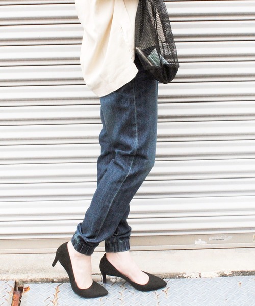 BEATJIVE（ビートジャイブ）の「ストレッチ デニム or コーデュロイ ジョガーパンツ イージーパンツ レディース（デニムパンツ・レディース・ネイビー/インディゴブルー/ライトブルー/ホワイト系その他/ベージュ/ブラック/ベージュ系その他/ブルー系その他2/ブルー系その他/バーガンディー/ブラック系その他/ベージュ系その他2/カーキ/ブルー系その他3/ブラック系その他2/ブラック系その他3・2/3/1）」の20枚目の写真