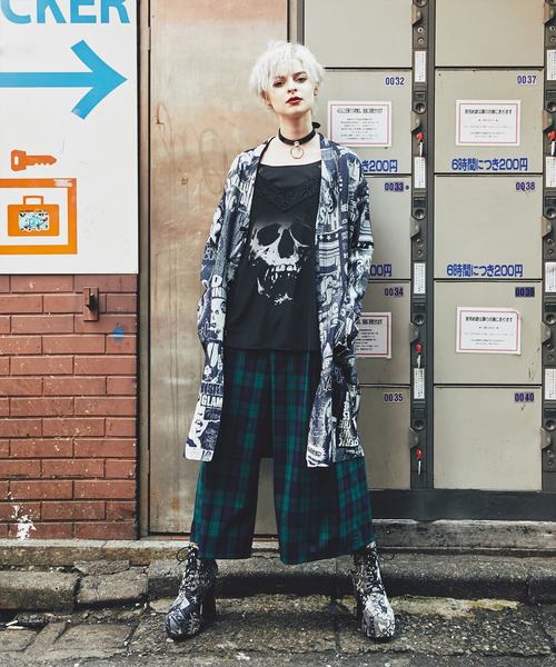 HYSTERIC GLAMOUR（ヒステリックグラマー）の「HG POSTERSジャカード デニムノーカラージャケット（ブルゾン・レディース・ブルー系その他・FREE）」の2枚目の写真